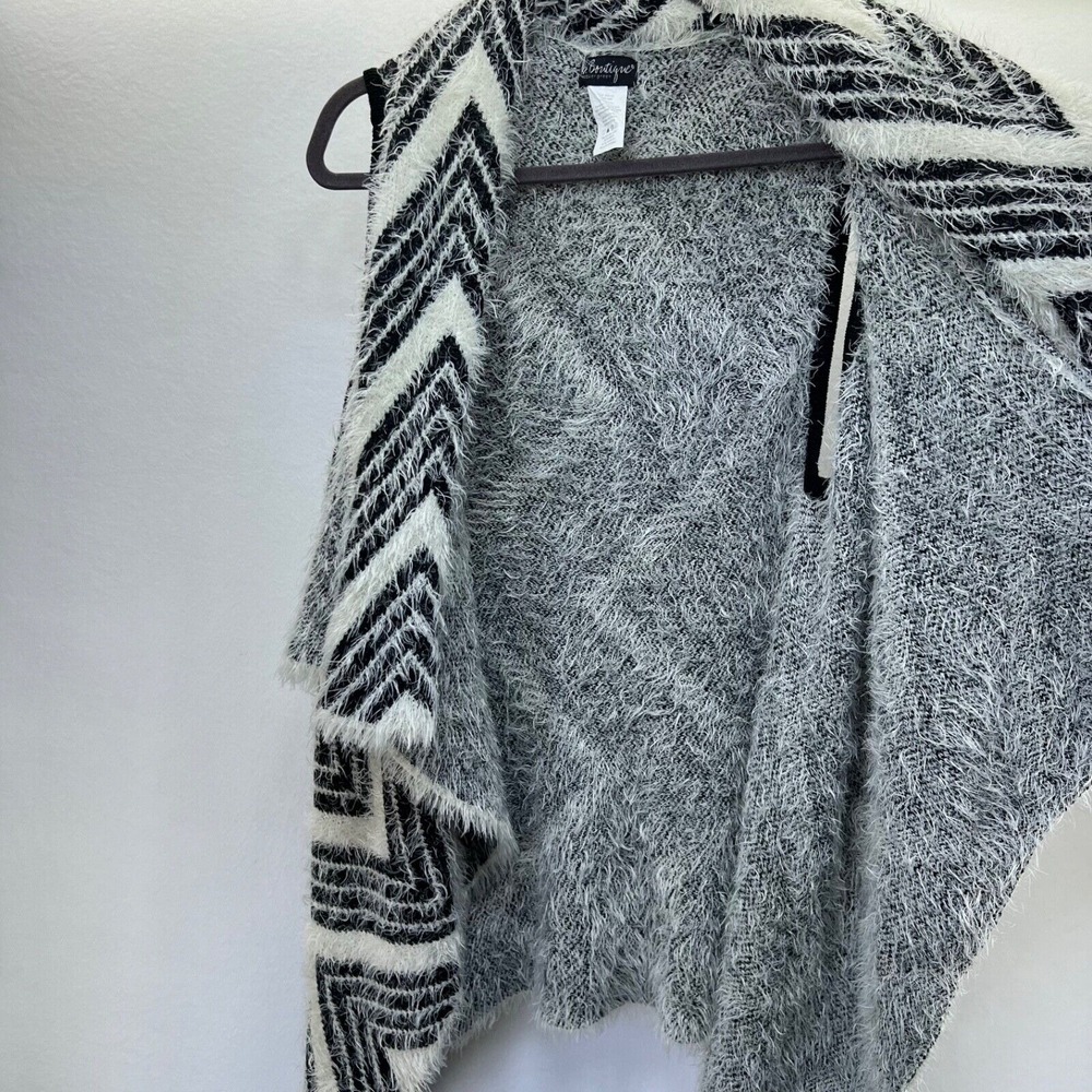 B Boutique by Evergreen Fuzzy Sleeveless Cardigan Sweater Black White Geometric - Picture 3 of 5